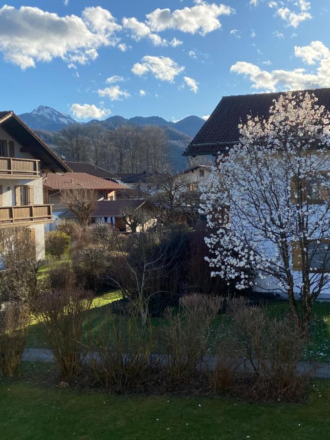 Modern Eingerichtete Wohnung Mit 2 Schlafzimmern Bergen  Luaran gambar
