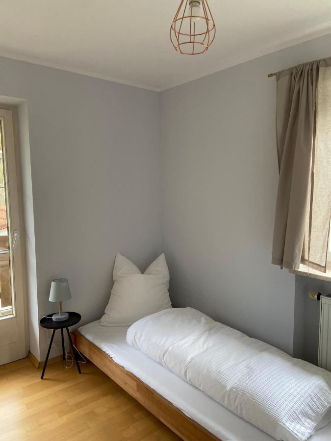 Modern Eingerichtete Wohnung Mit 2 Schlafzimmern Bergen  Luaran gambar